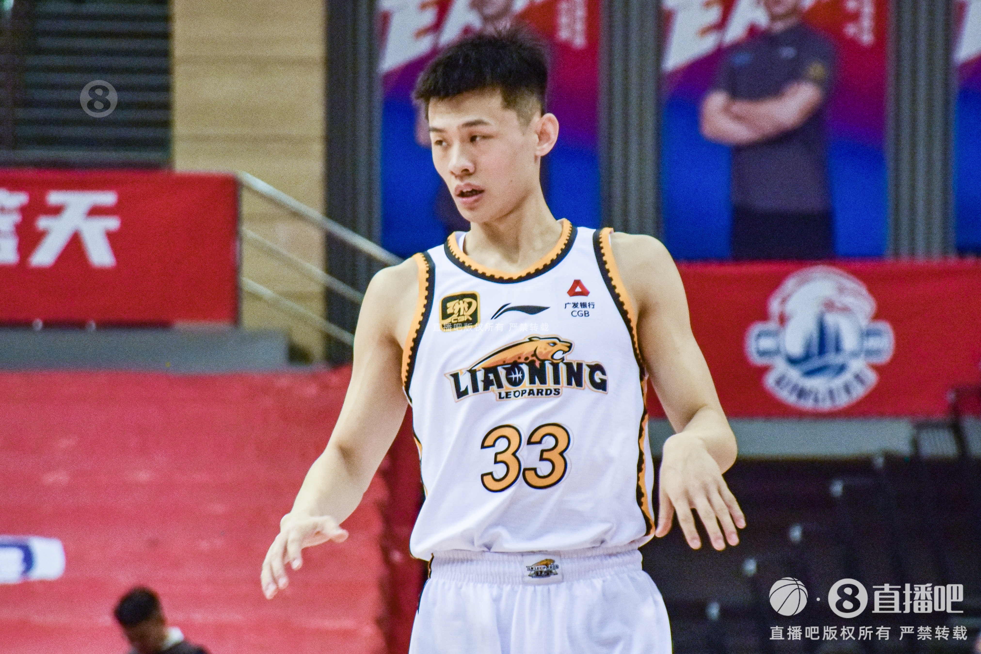 盡力了！王嵐嵚末節(jié)2記三分 全場18分鐘4中3拿到10分