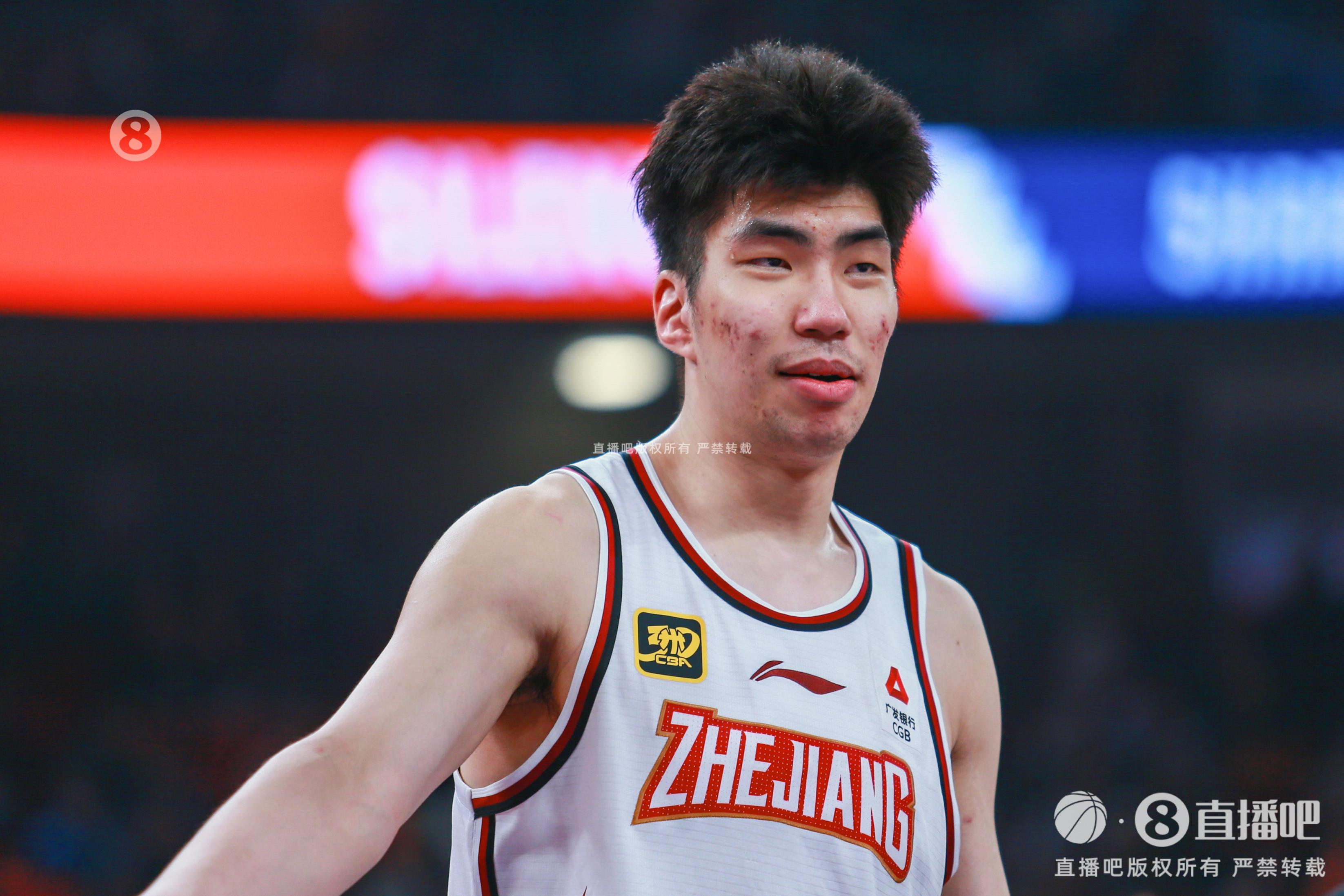效率極高！余嘉豪8中8貢獻(xiàn)20分7板 罰球5中4
